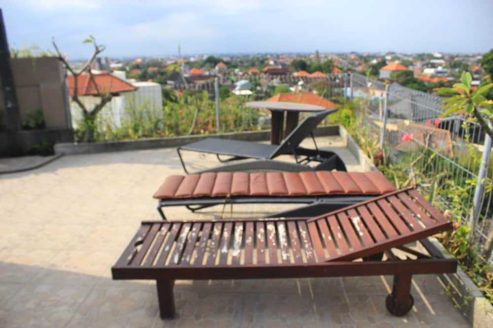 Reddoorz @ Sunset Point Seminyak Hotel Kültér fotó
